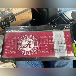 Keyscraper Keyboard with Black Design